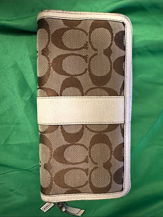 Coach Handbags - Coach Brown and Cream Signature Zip Wallet vintage w/ micro mini white metal tag